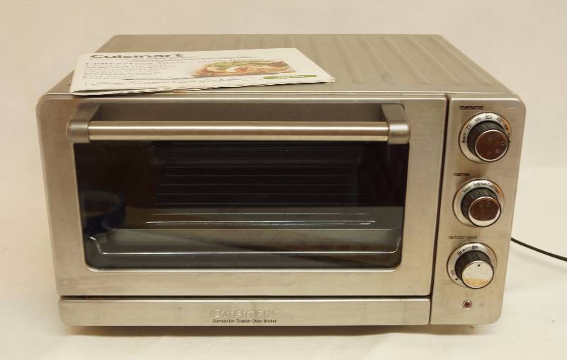lot 9255 image: Cuisinart - Convection Toaster Oven Broiler - WORKS GREAT - Clean, w manual