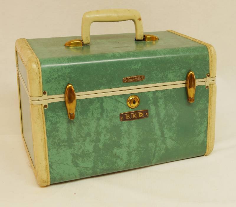 lot 2058 image: Vintage Samsonite Cosmetic  Make- Up Case NICE GreenAqua Marble w original insert STYLE# 5112