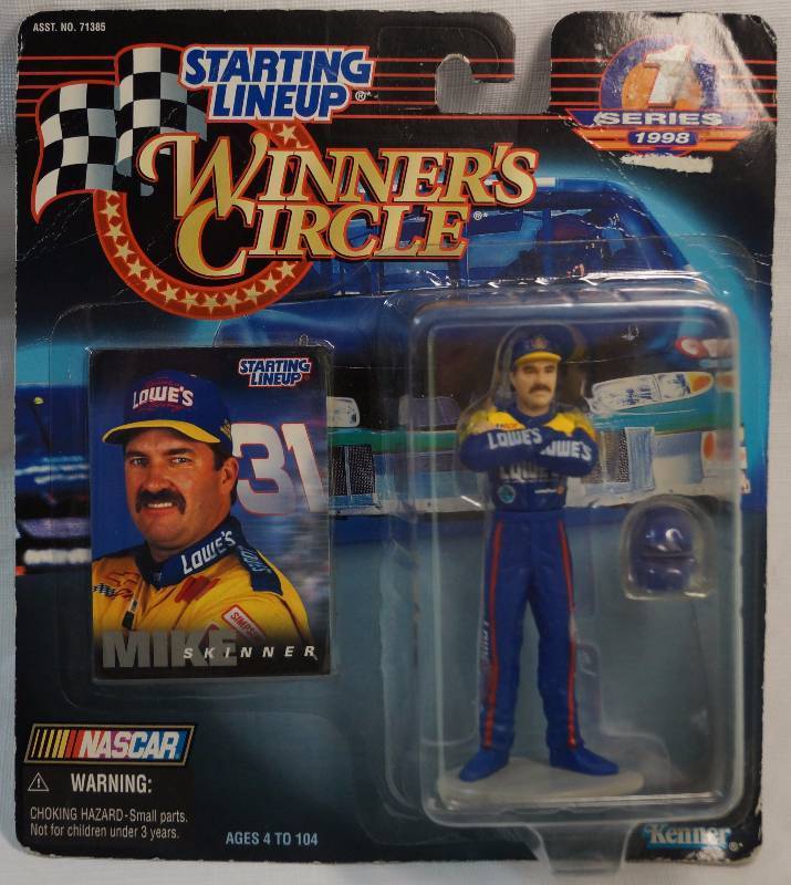 lot 8114 image: WINNERS CIRCLE - 1 Series 1998 #31 SKINNER Figurine - NEW IN PACKAGE Kenner