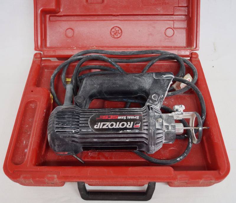 lot 9249 image: RotoZip - Spiral Saw in Case WORKS M# SCS01