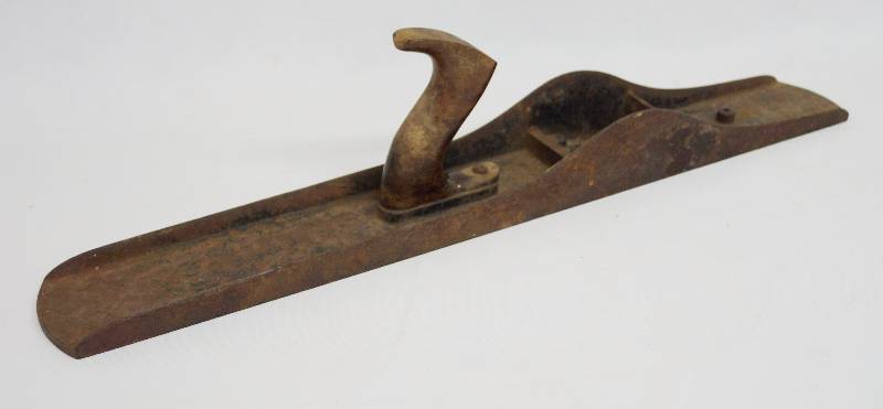 lot 9268 image: Large Vintage Wood Planer - BAILEY No 8 - VERY COOL