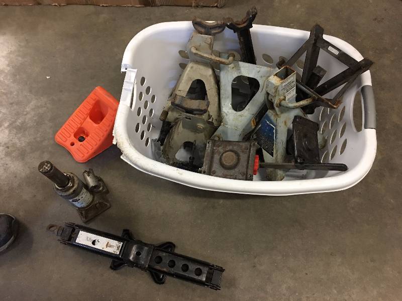 lot 131 image: Lot of jack stands and misc.