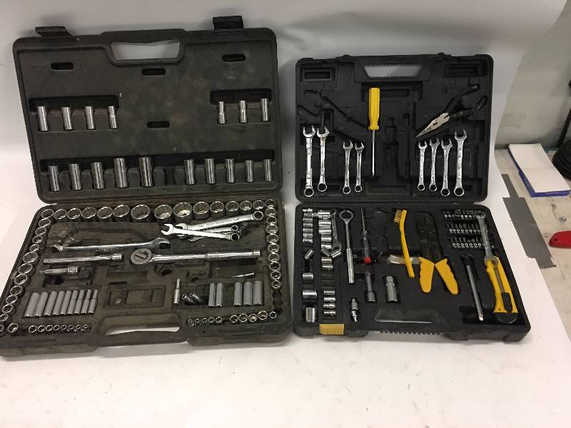 lot 116 image: Lot of 2 socket sets