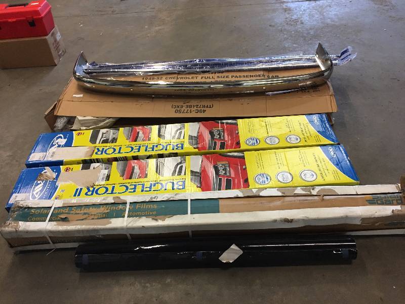 lot 180 image: Car part lot