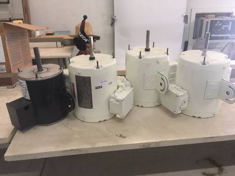 lot 153 image: LOT OF 4 ELECTRIC MOTORS