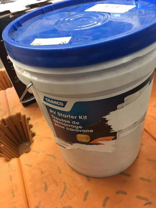 lot 21 image: CAMCO  RV STARTER KIT