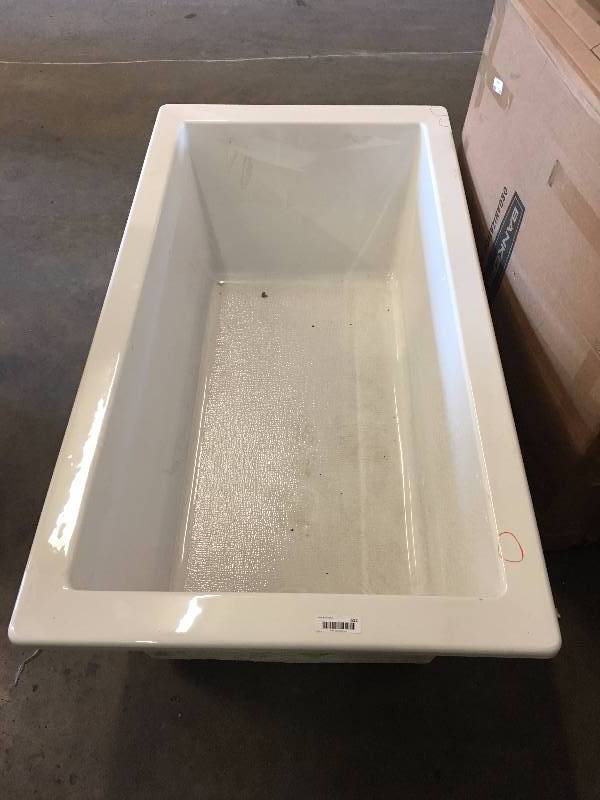 lot 612 image: DROP IN FIBERGLASS TUB