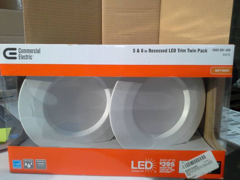lot 8455 image: Commercial Electric 5 in. and 6 in. 2700K White Recessed LED Trim with 90 CRI (2-Pack)