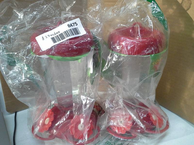 lot 8475 image: PerkyPet Perkys Finest Red Flower Top Fill Plastic Hummingbird Feeder - 2 Feeders