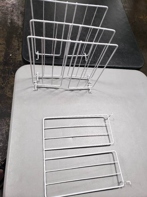 lot 5358 image: 4 Pack Novelty Basket Dividers