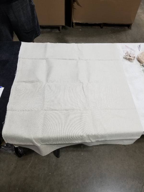 lot 6292 image: Youtone Beige Fabric Patch 6ftx60in