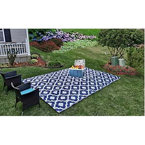 lot 35467 image: 6 x9 Indoor Outdoor Plastic Straw Patio Rug RV Mat Camping Reversible Beach Mat Dark Nv Blue 20317