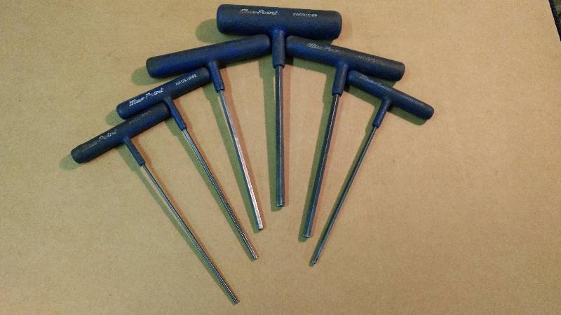 lot 158 image: Blue Point T Wrenches