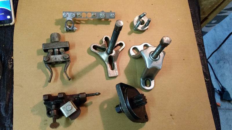 lot 956 image: Specialty Car tools