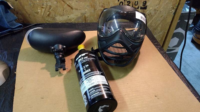 lot 959 image: Paintball Set