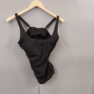 lot 81156 image: Aqua Eve Tankini Top Only Square Neck Size Medium
