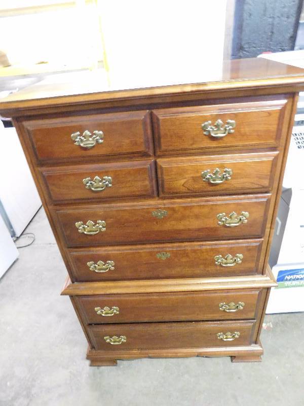 lot 138 image: Wood Dresser