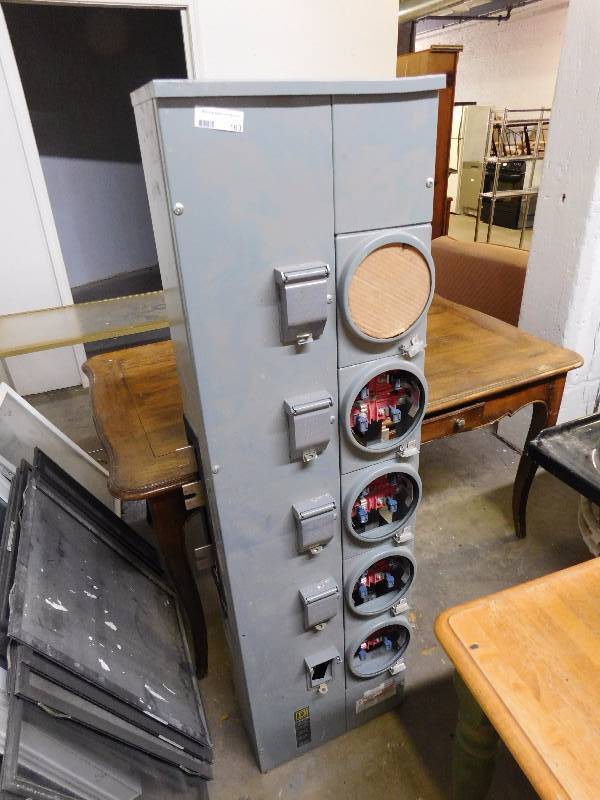 lot 163 image: 5 Gang Electrical Meter Box