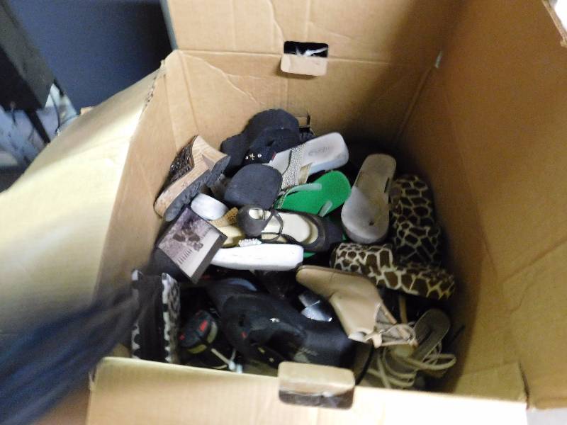 lot 171 image: Lot of Shoes