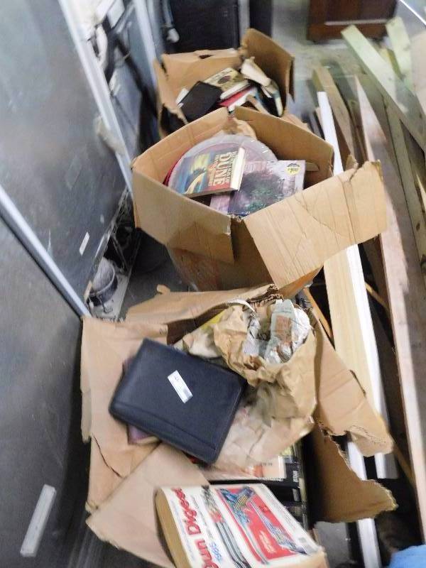 lot 177 image: Lot of Misc.