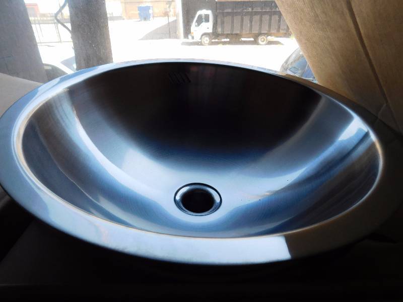 lot 233 image: New In Box Countertop Mount Sink
