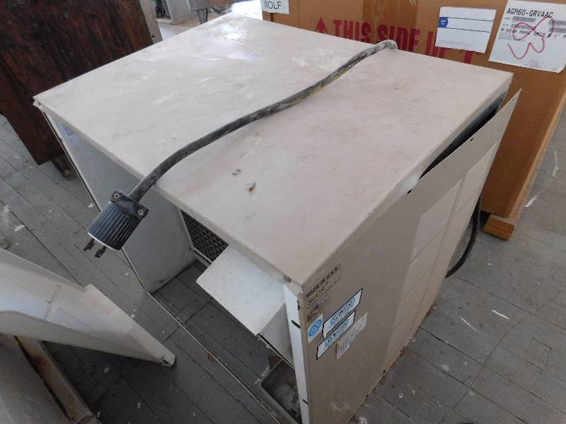lot 104 image: Manitowoc Ice Head