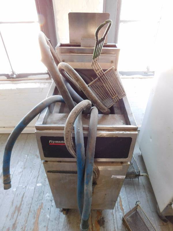 lot 109 image: Frymaster Fryer