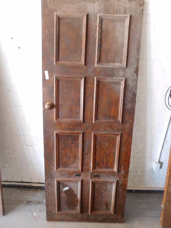 lot 271 image: Wood Door