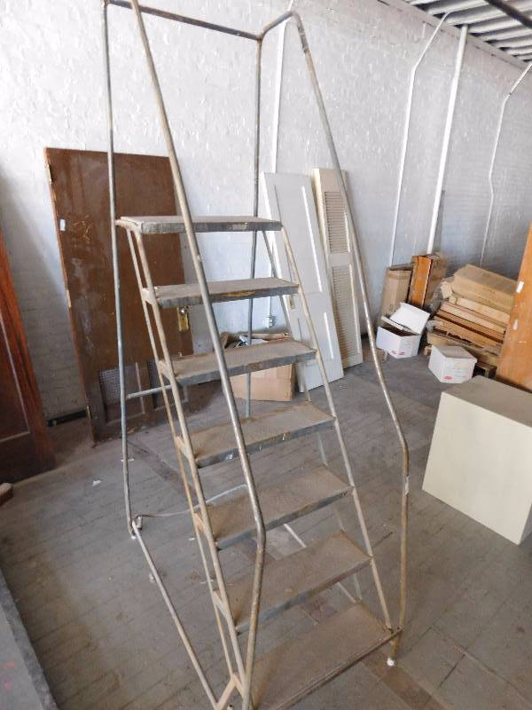 lot 278 image: Metal Step Ladder