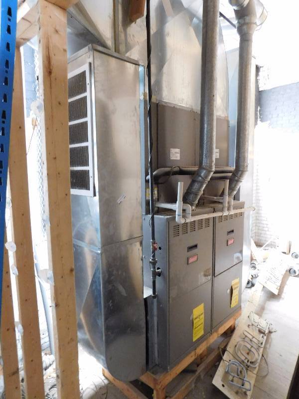 lot 303 image: Dual Coleman Central Heating Unit