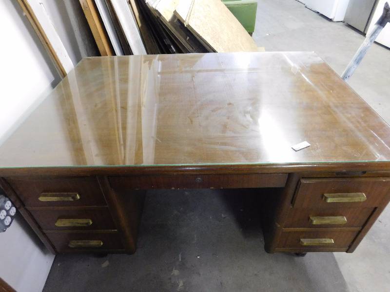 lot 132 image: Wood Desk wGlass Top