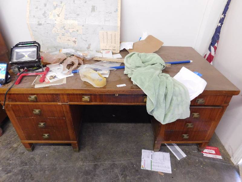 lot 140 image: Wood Desk
