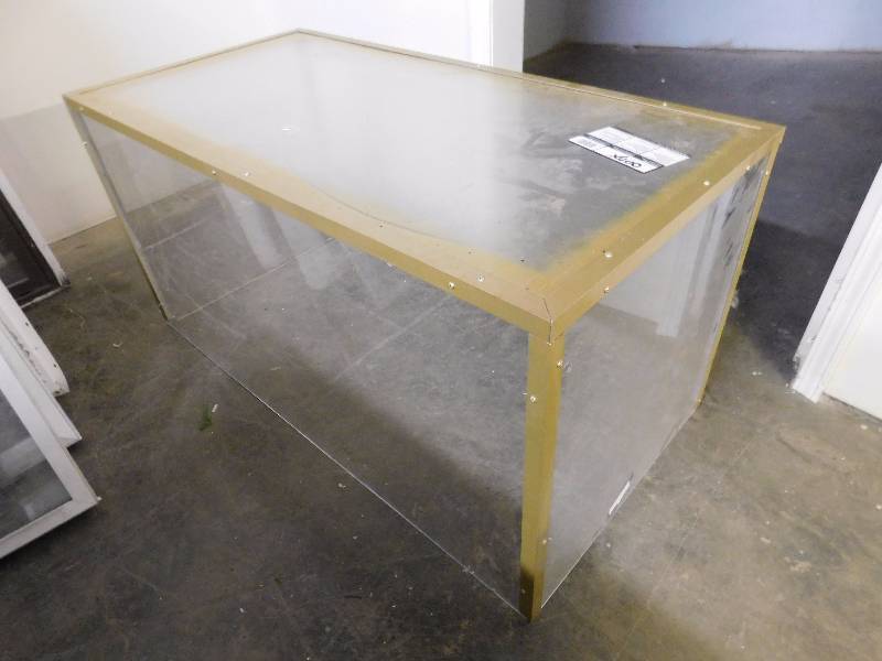 lot 181 image: Plexiglass Sneeze Guard