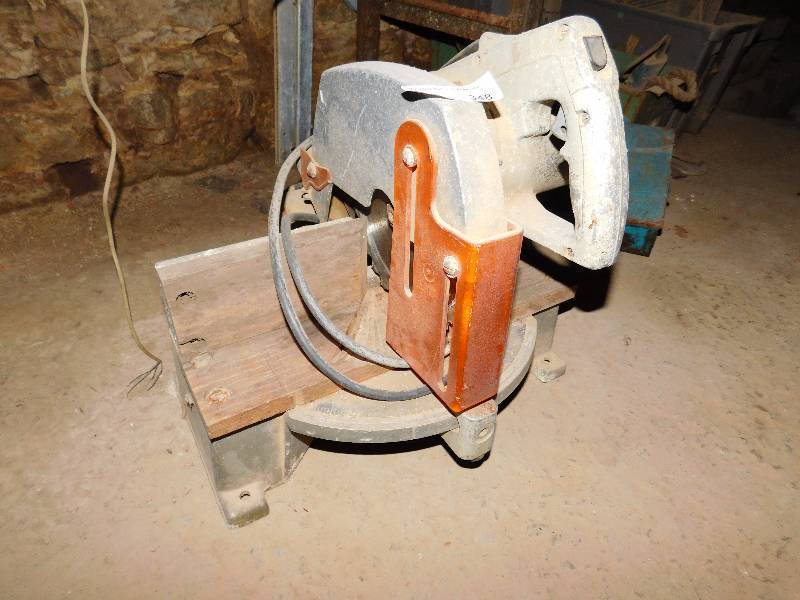 lot 348 image: Rockwell Chop Saw