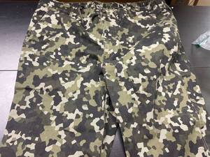 lot 1318 image: Amazon Essentials Mens Straight-Fit Jogger Pant - Camo - XL