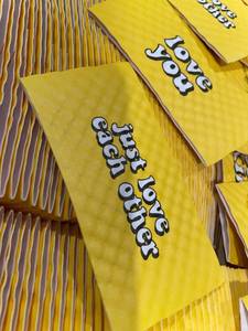lot 21583 image: 12 to 20 ounce yellow Java Jackets 1300case Uplifting messages (Retail $59.99)
