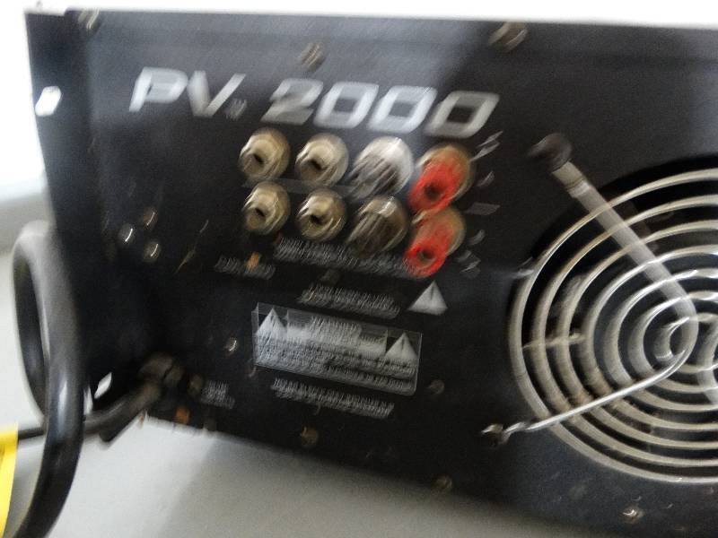 Peavey PV2000 2000 watt power amp | Wichita 