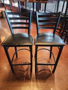 lot 21562 image: Lot of 2 Black Metal Bar Height Dining Chairs W Vinyl Seat