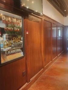 lot 29127 image: Wood And Trim On The Walls