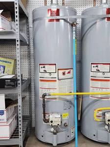 lot 29536 image: State Series Hot Water Tank