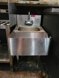 lot 18688 image: Krowne Underbar Handwashing Sink