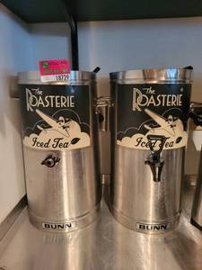 lot 18729 image: Lot of Bun 2 Iced Tea Dispensers&nbsp