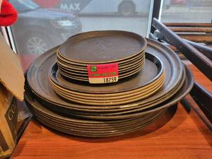 lot 18759 image: Assortment of 25 Serving Trays&nbsp