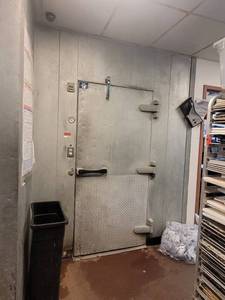 lot 18583 image: Commercial 7ft Kolpack Walk-In Freezer