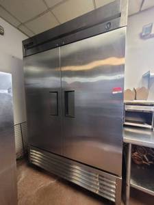 lot 18597 image: Commercial True T-49 Two-Door Reach-In Refrigerator