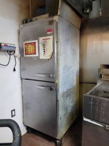 lot 18588 image: Commercial McCall DT4-402001C FT Freezer  Refrigerator
