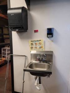 lot 18618 image: 16in Single Well Handwashing Sink W Soap and Towel Dispenser