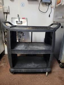 lot 18625 image: Carlisle Black Plastic Catering Cart