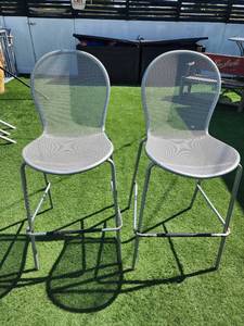 lot 29038 image: Lot of 2 Silver Outdoor Bar Height Chairs