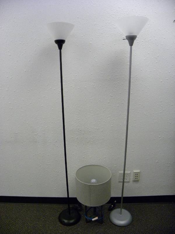 lot 7019 image: 3 Lamps. 2 Standing Floor Lamps. 1 Desktop Lamp.